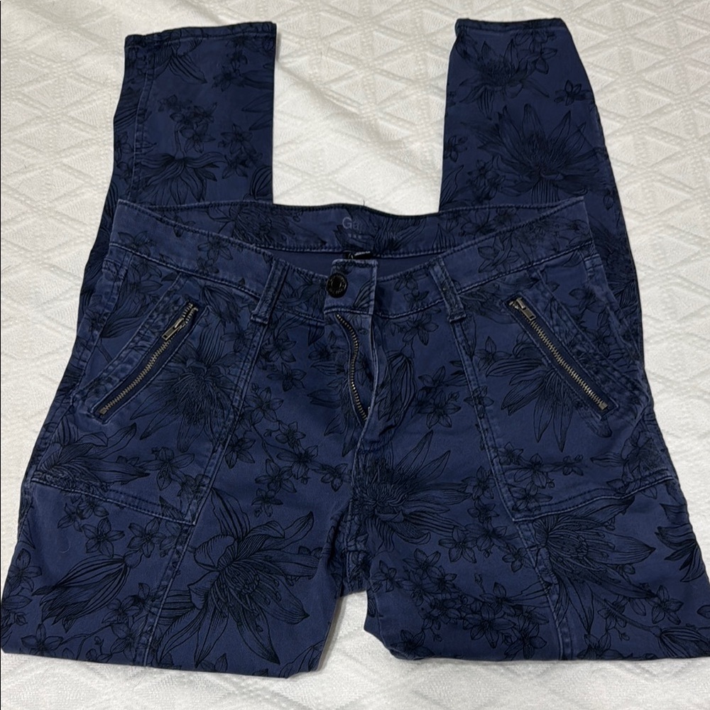 GAP Blue Ankle Cropped Jeans with Textured Pattern